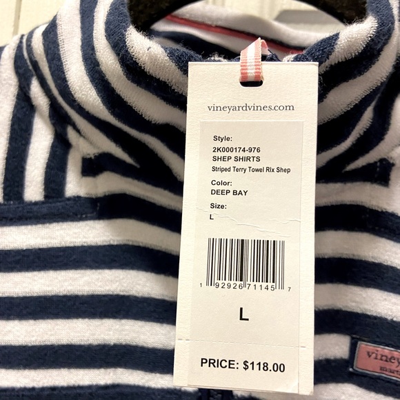NWT Vineyard Vines 1/4 zip terry cloth shirt with front kangaroo pockets. - Picture 3 of 4